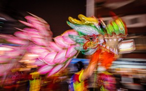 Dragon parade, Taiwan. Creative Commons by 白士 李
